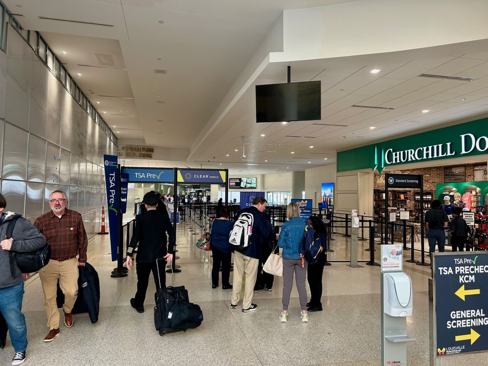 Louisville's airport reports 92% REAL ID compliance ahead of 1st holiday weekend since change